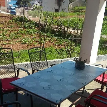Holiday home Ena , 286