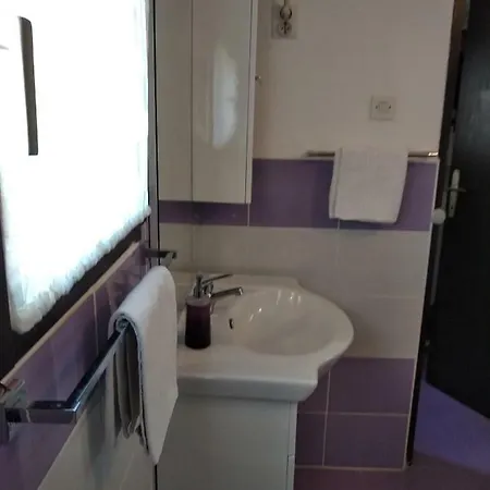 Ena , 286 Holiday home